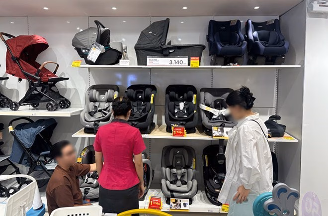 Việc tuân thủ nghiêm ngặt các quy chuẩn về ghế an toàn cho trẻ em là yếu tố then chốt để giảm thiểu rủi ro tai nạn giao thông. Ảnh: Dương Anh