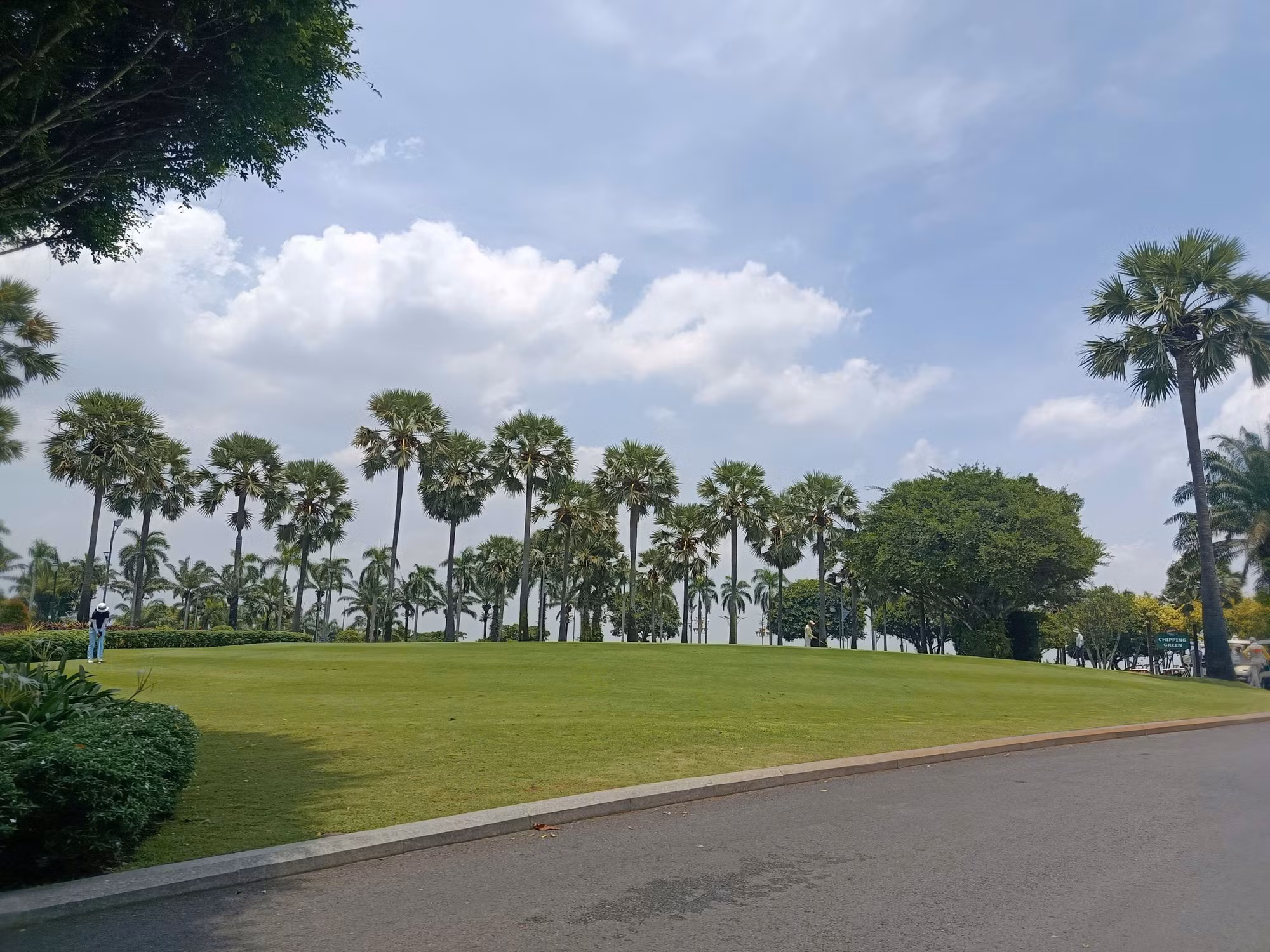 Toàn cảnh không gian xanh tại sân golf Long Thành